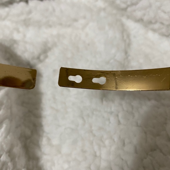 Gold Choker - Picture 4 of 4